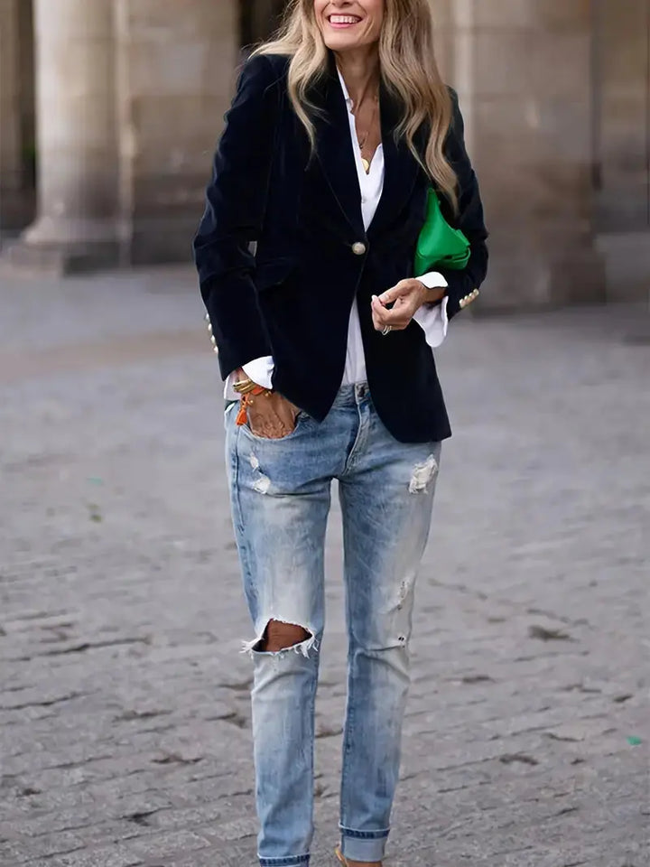 JULIA | ELEGANT VELVET BLAZER Luvy Boutique
