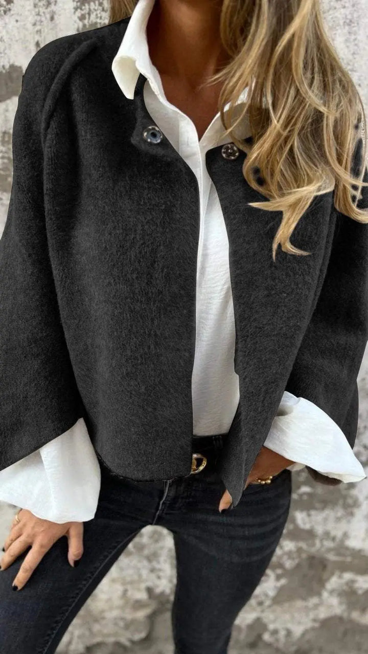 Ava | Women's wool coat with a round neckline and long sleeves Luvy Boutique