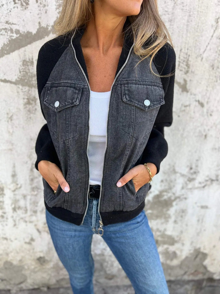 Quinn | Casual zip-up jacket with a V-neck Luvy Boutique