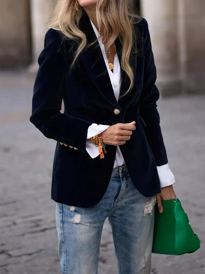 JULIA | ELEGANT VELVET BLAZER Luvy Boutique