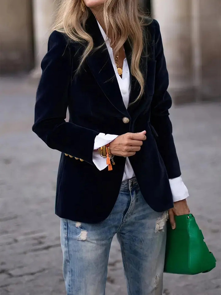 JULIA | ELEGANT VELVET BLAZER Luvy Boutique