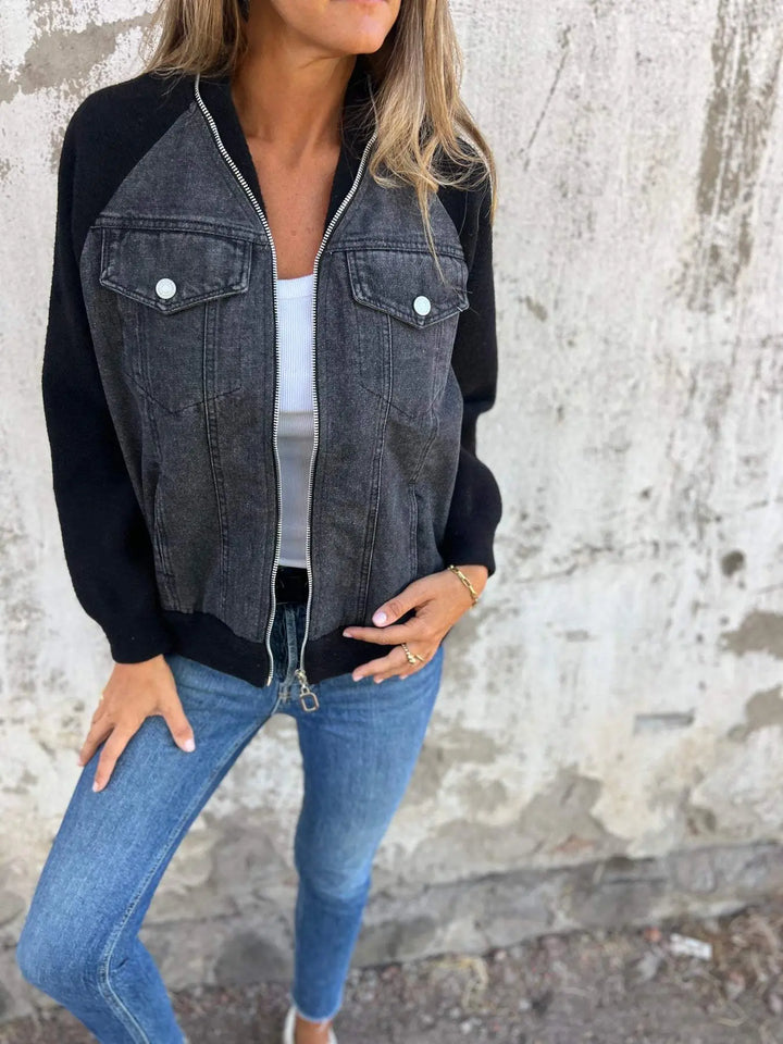 Quinn | Casual zip-up jacket with a V-neck Luvy Boutique