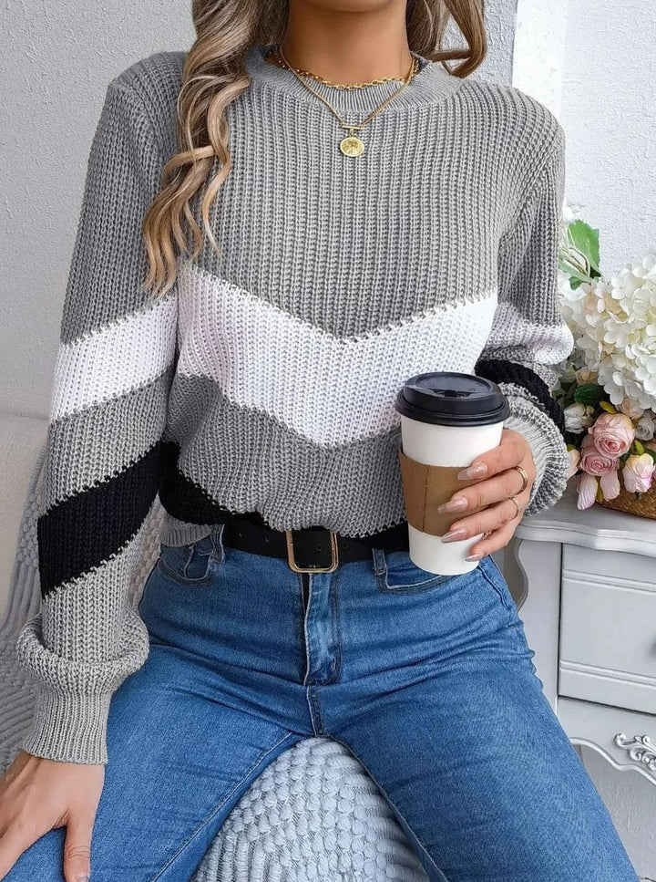 Women's Chevron Color-Block Crewneck Knit Sweater - Gray