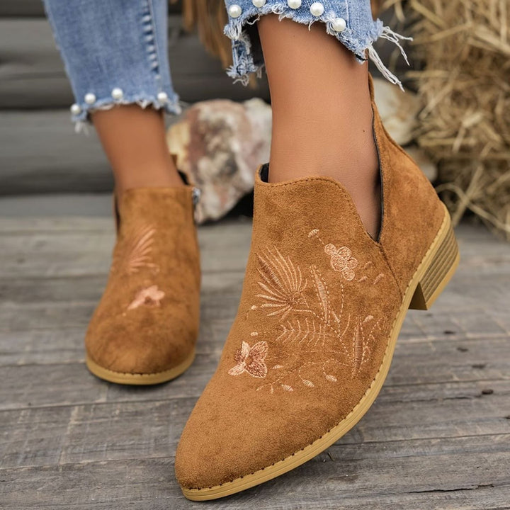 Women's Embroidered Low-Heel Pointed-Toe Ankle Boots, Multicolor - Brown