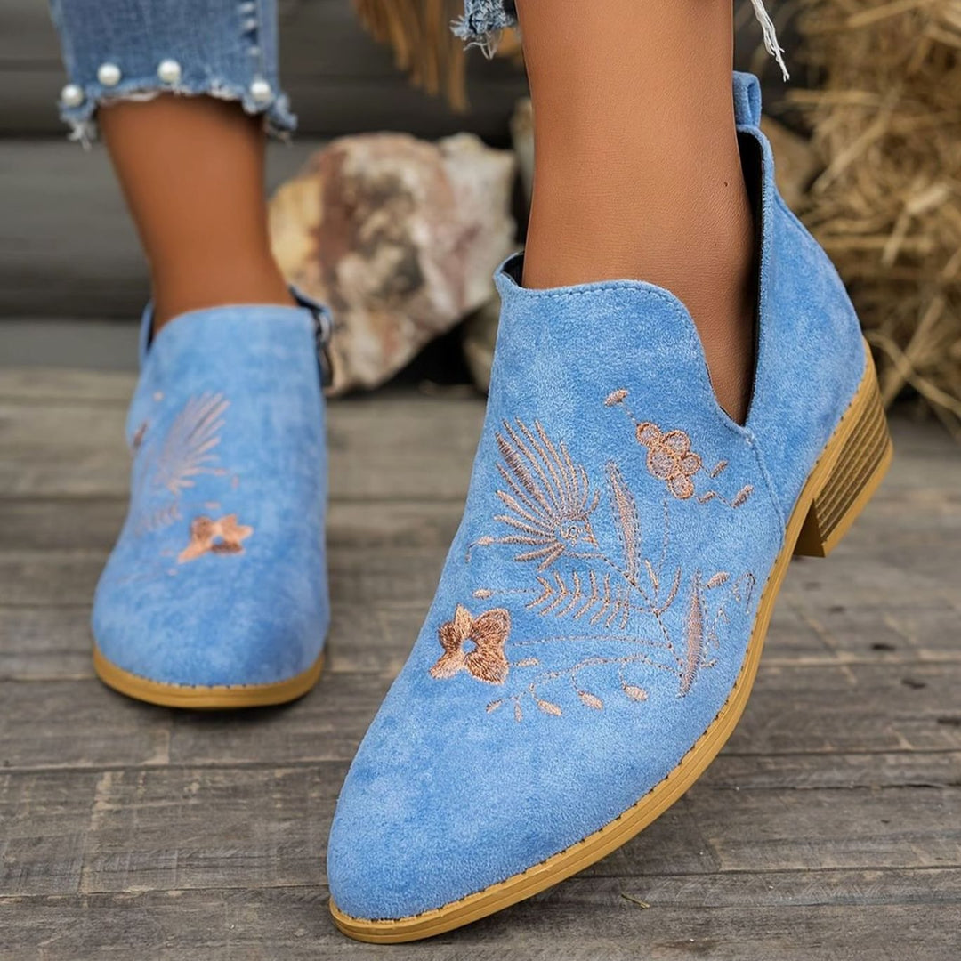 Women's Embroidered Low-Heel Pointed-Toe Ankle Boots, Multicolor - Sky Blue