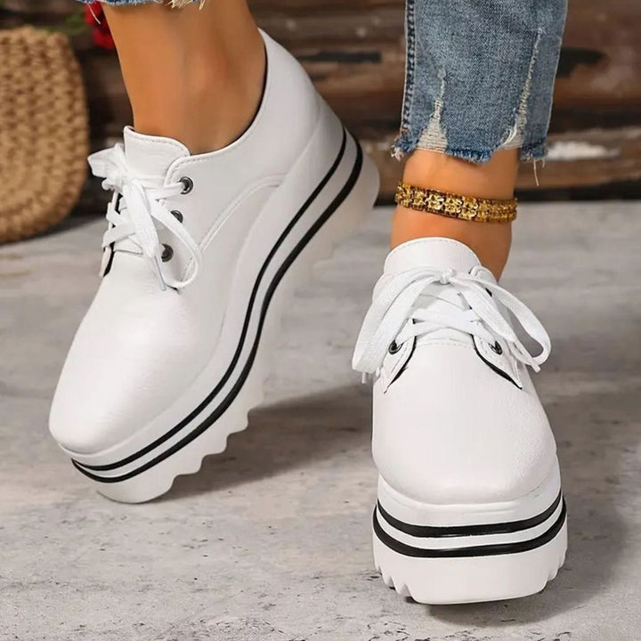 Women's Lace-Up Chunky Platform Oxford Sneakers
