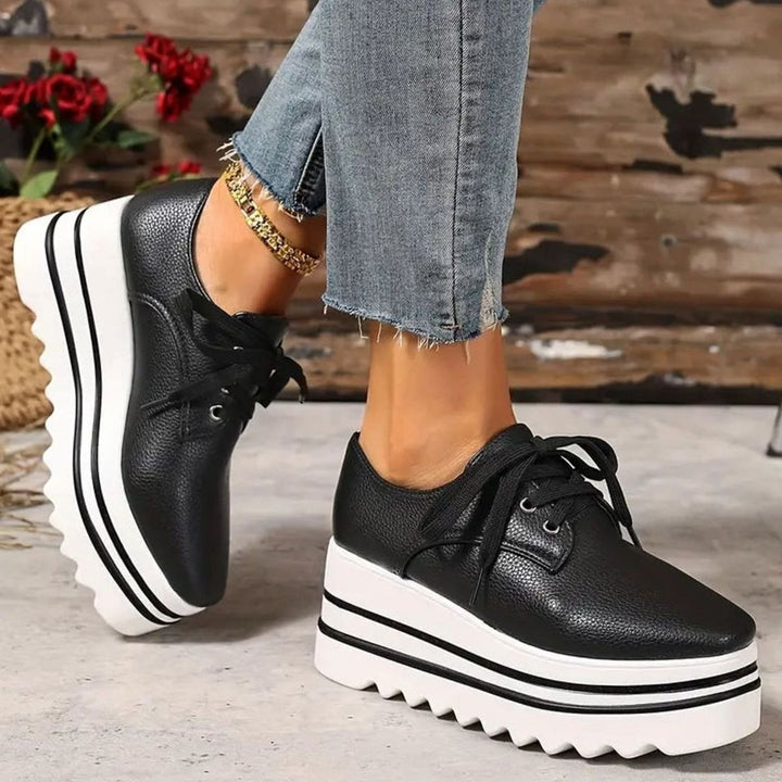 Women's Lace-Up Chunky Platform Oxford Sneakers - Black