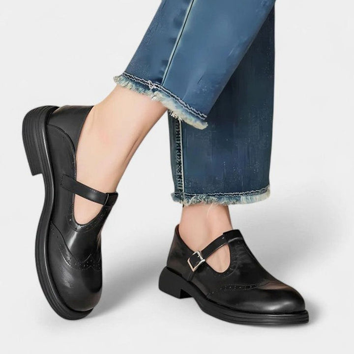 Women's Leather Brogue T-Strap Mary Jane Shoes - Black