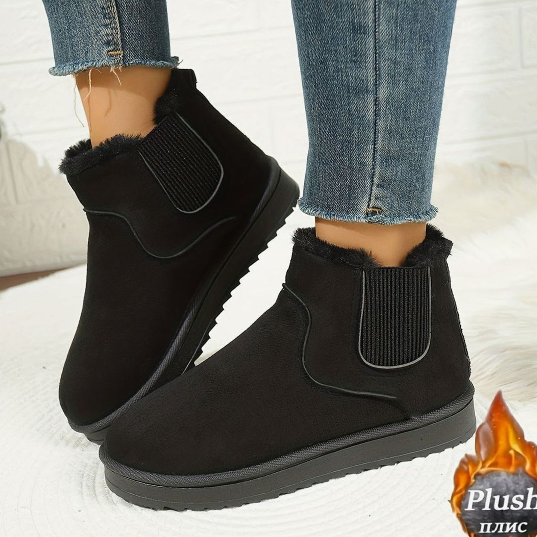 Women's Plush-Lined Slip-On Platform Winter Boots - Black