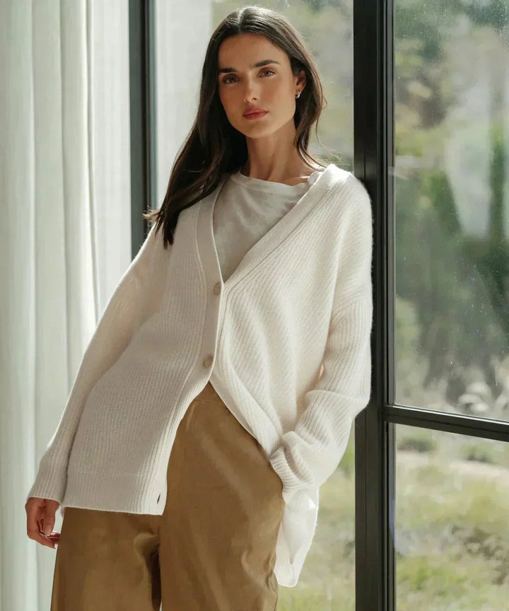 Women's Relaxed-Fit V-Neck Button-Up Cashmere Cardigan - White