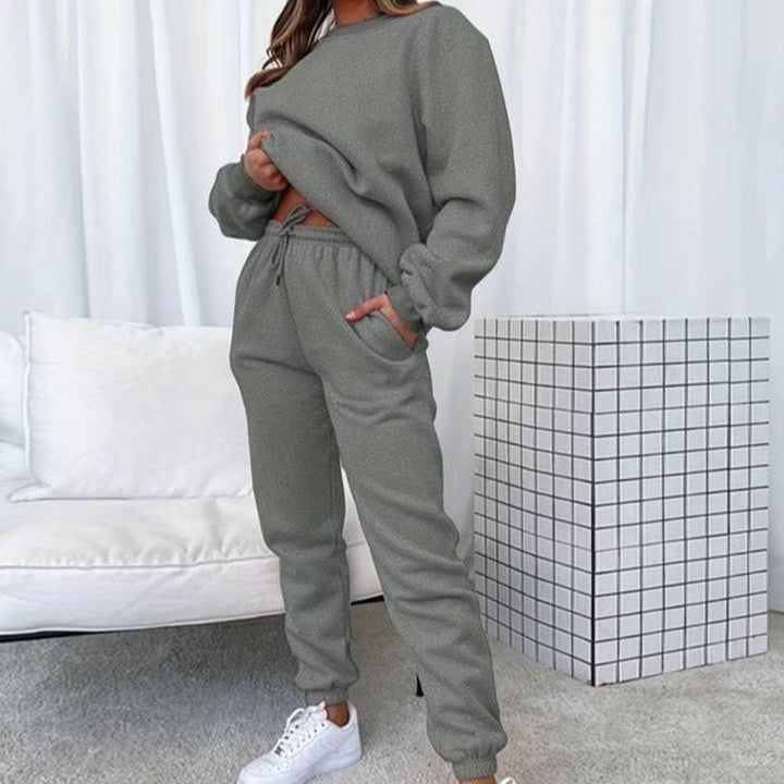 Women's Relaxed Matching Sweatshirt Jogger Two-Piece Set - Grey