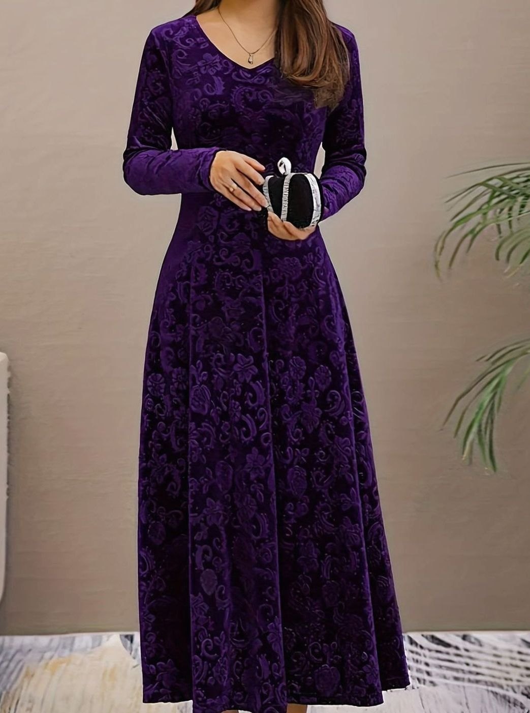 Women's Velvet Long-Sleeve V-Neck Flared Midi Cocktail Dress
