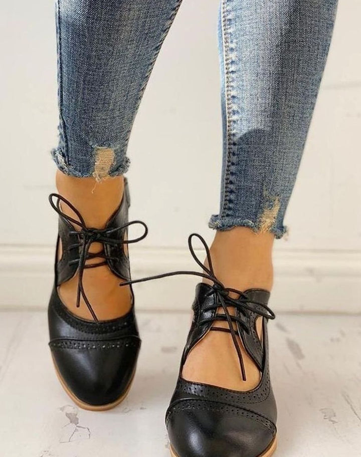 Women's Vintage Brogue Lace-Up Block Heel Cutout Pumps