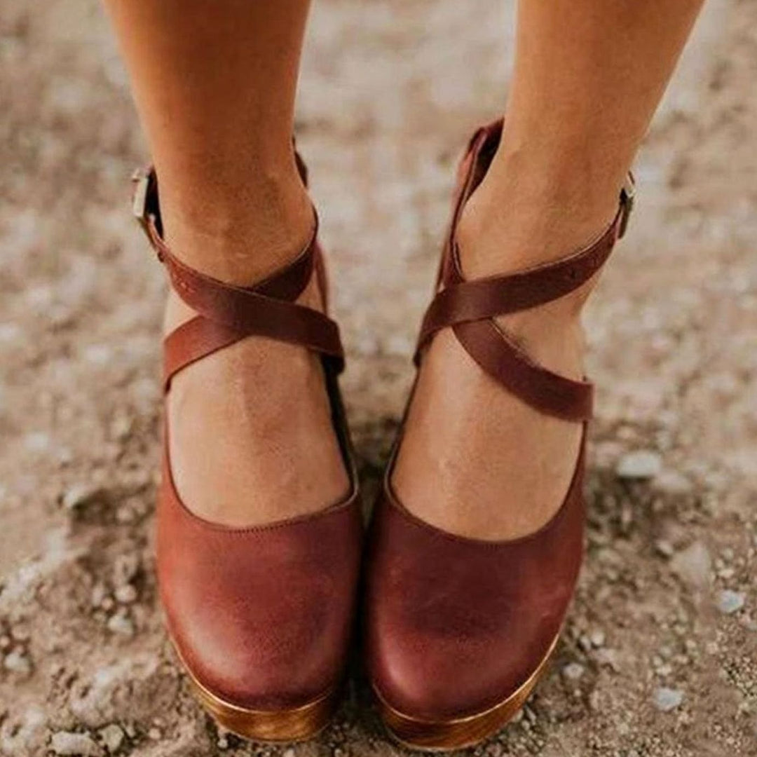 Women's Vintage Cross Strap Heels Chunky Wooden Block Heel Pumps - Brown