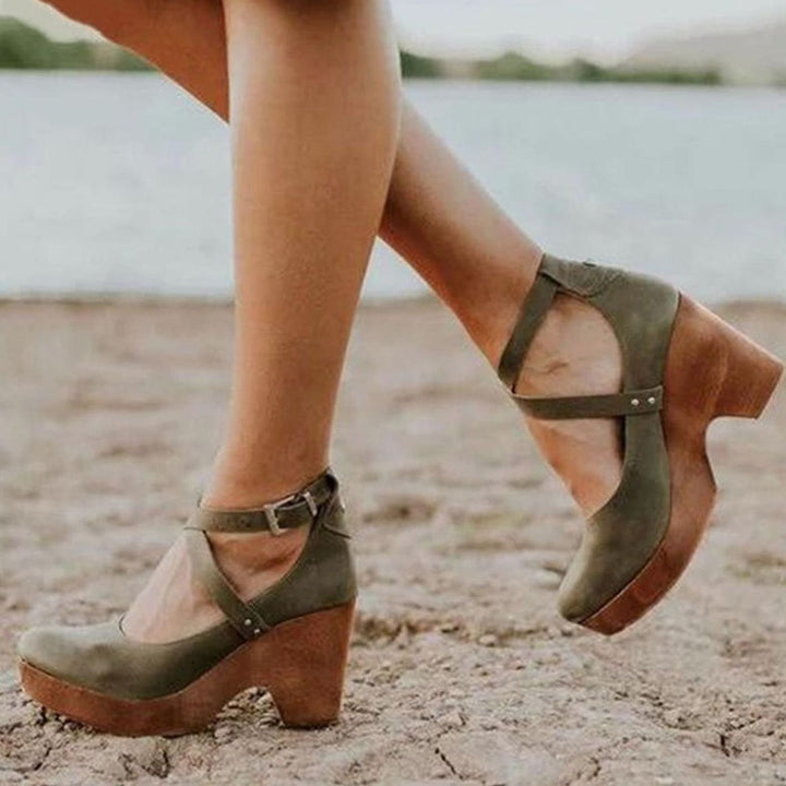 Women's Vintage Cross Strap Heels Chunky Wooden Block Heel Pumps